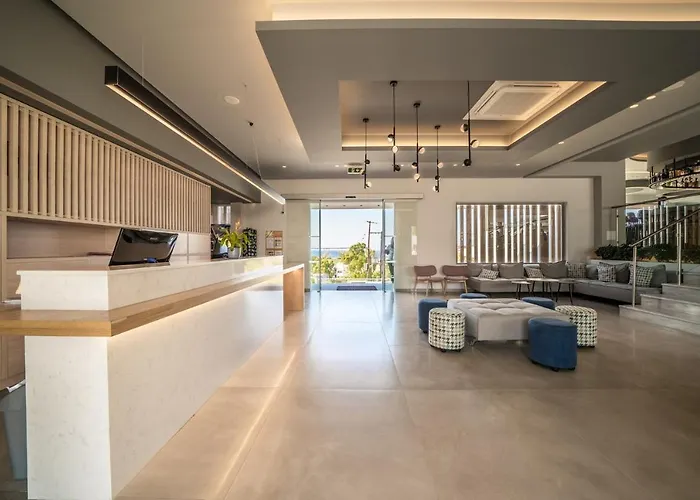 Harmony Crest & Adults Only Готель 4*