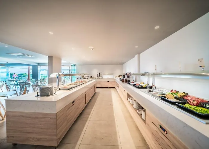 Готель Harmony Crest & Adults Only 4*