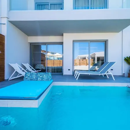 Hotel Harmony Crest & Adults Only 4*