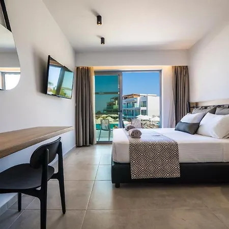 Готель Harmony Crest & Adults Only 4*