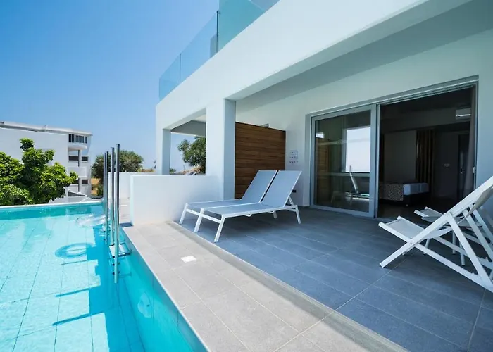 Harmony Crest & Adults Only Cós