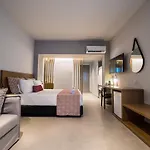 Hotel Harmony Crest & Adults Only